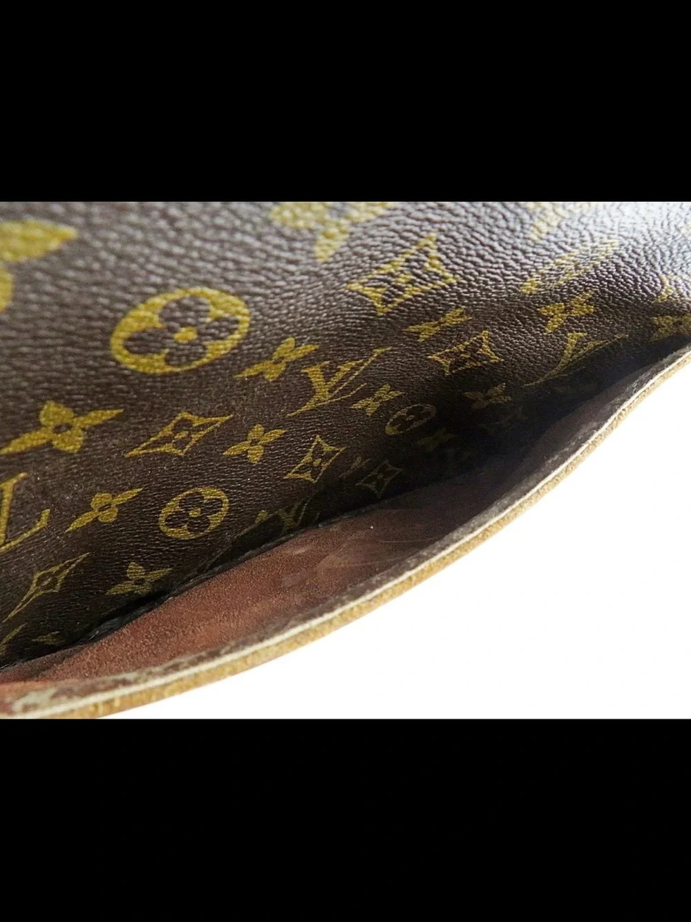 Louis Vuitton classic louis